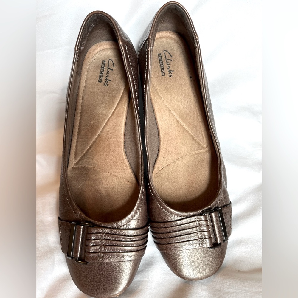Clarks Pixie 2 leather pewter metallic leather ballet flats size 9